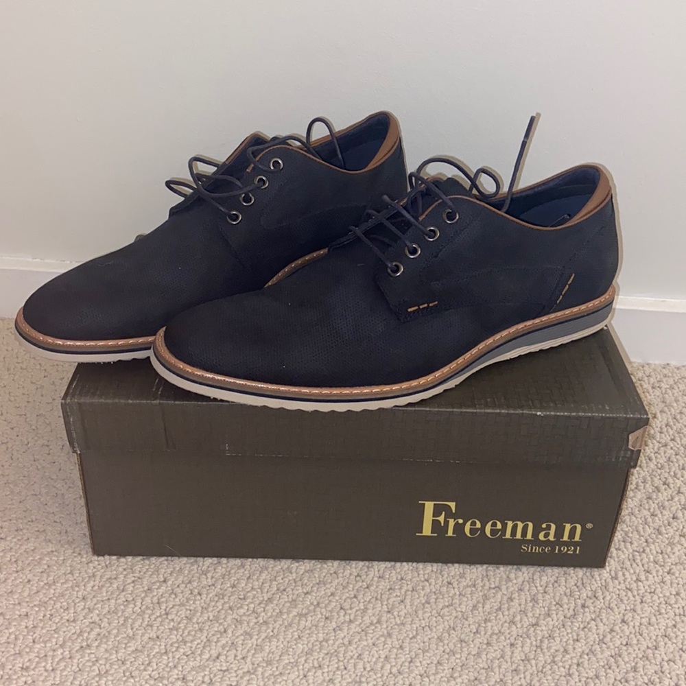 NWT Men’s Dress Shoe
